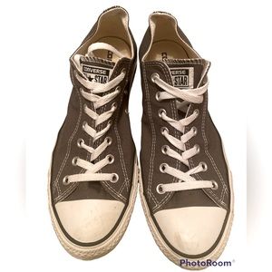 Converse Sneakers 👟 Gray size 11
